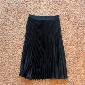 H&M Midi Pleated Skirt
